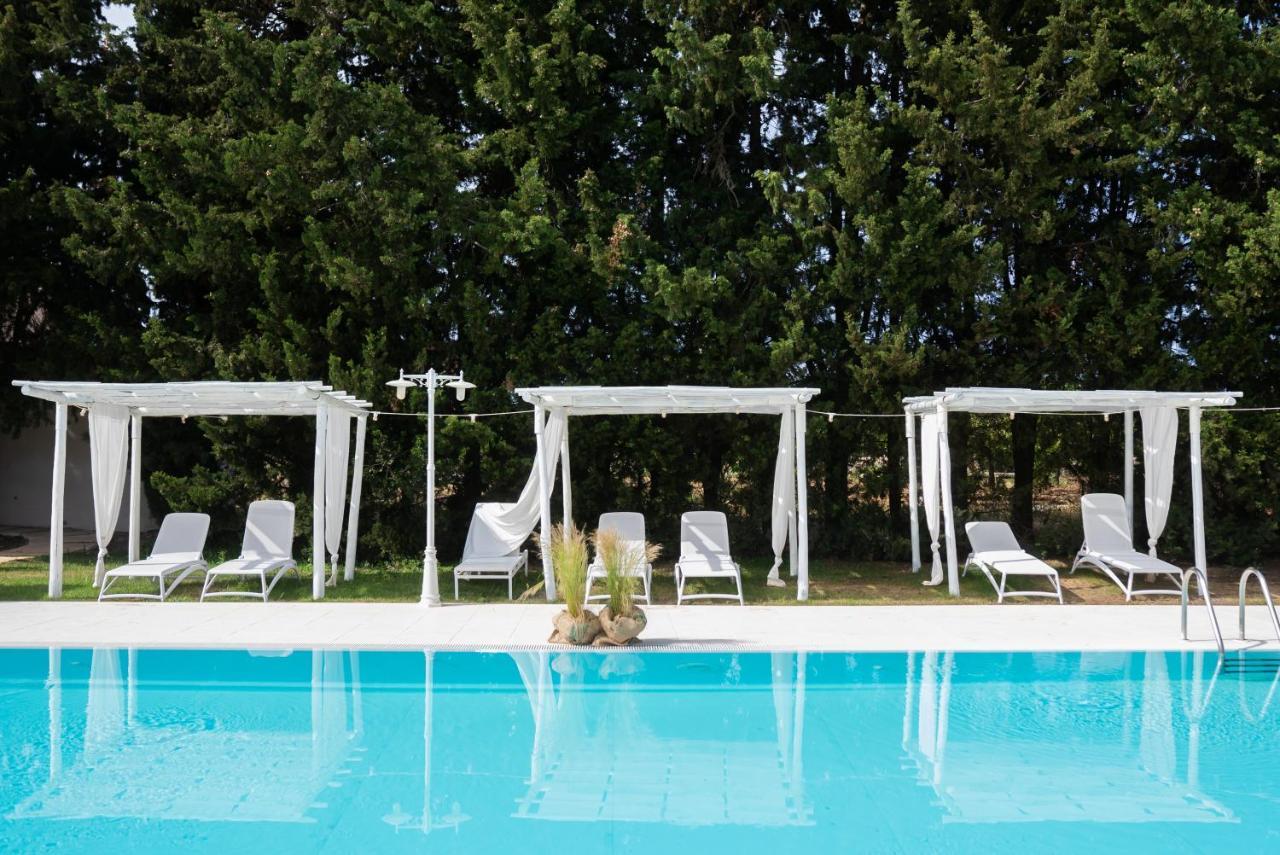 Masseria Montepaolo Dimora Di Charme กอนแวร์ซาโน ภายนอก รูปภาพ