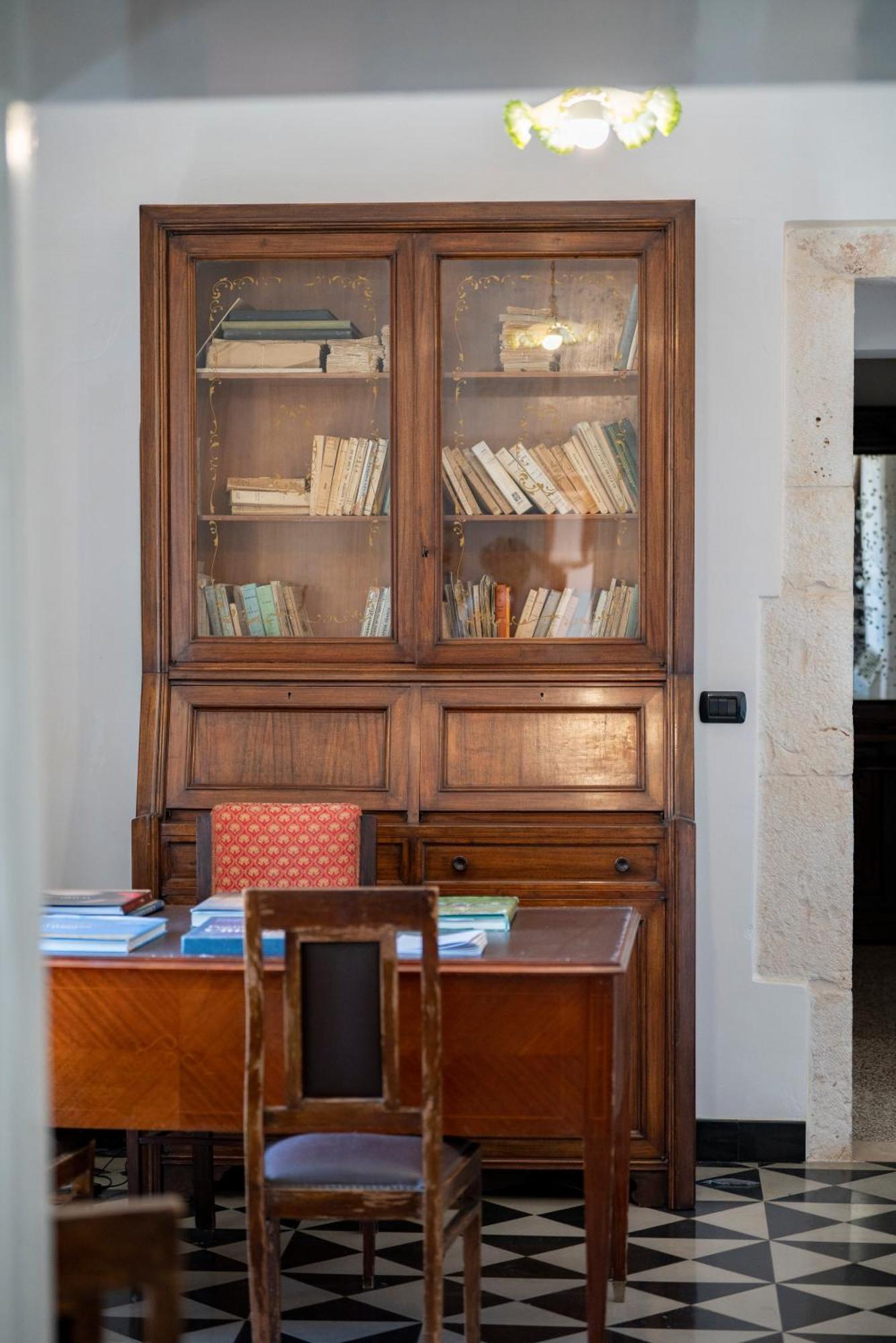 Masseria Montepaolo Dimora Di Charme กอนแวร์ซาโน ภายนอก รูปภาพ